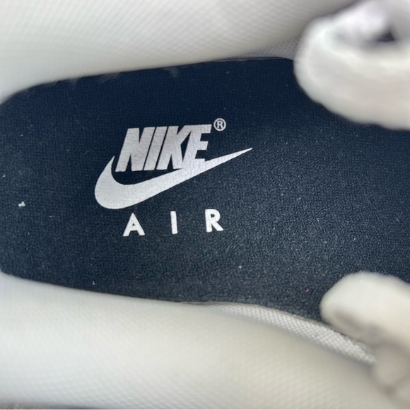 NEW Nike Air Max 90 LV8 White Cream Platform Sneakers fd4328-106 Womens Size 11 - Picture 9 of 10